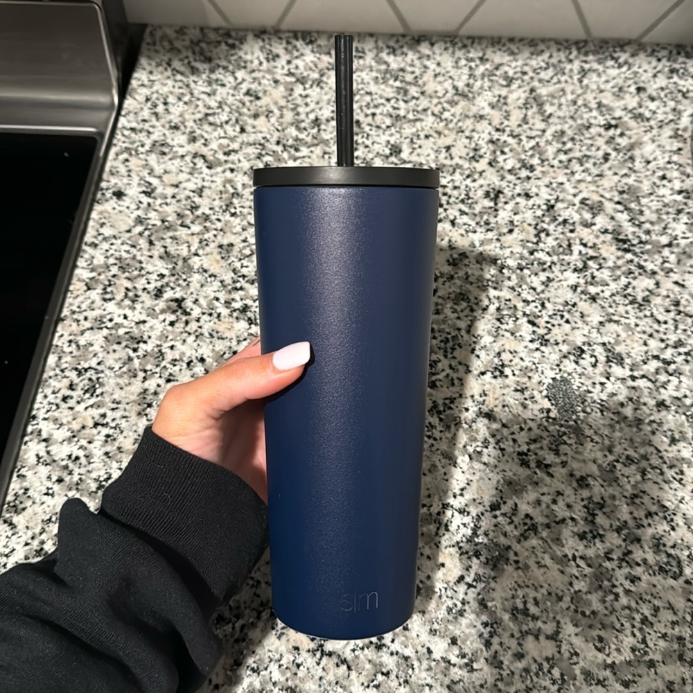 24 oz simple modern water bottle